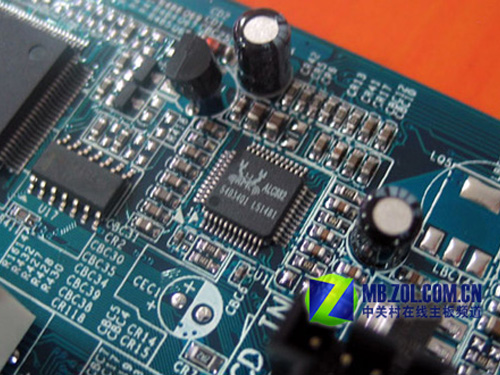 ���Σ�GIGABYTE��8I945P-GͼƬ���� ��3�� -ZOL�йش����ߵ�3��