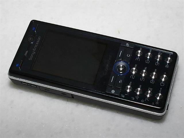 ���ᰮ���ţ�Sony Ericsson��K818cͼƬ���� ��9�� -ZOL�йش����ߵ�9��