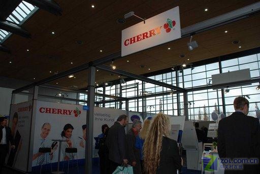 ���ݴ���Cherry��������¹�CEBITչͼƬ����,ͼ11-ZOL�йش����ߵ�11��