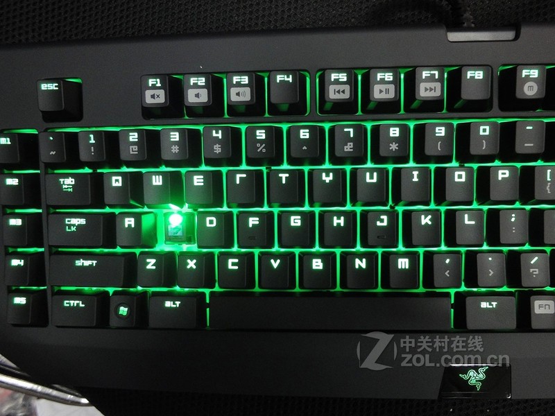 雷蛇黑寡妇蜘蛛终极键盘驱动_雷蛇键盘 黑寡妇蜘蛛终极版睡眠模式键旁边什么键_雷蛇黑寡妇蜘蛛幻彩版机械键盘