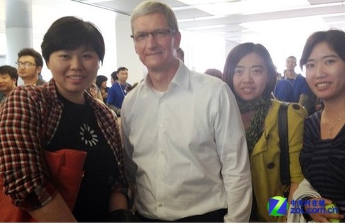 苹果ceo库克再访中国+或加大投资力度