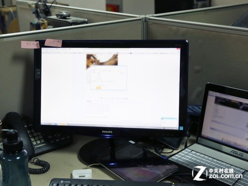 三星i9152手机接otg后怎么显示_苹果开机只显示白苹果_苹果笔记本怎么外接显示器