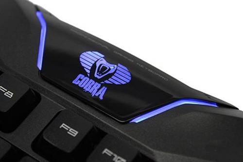 夜晚不刺眼 宜博炫光版键盘背光设计 