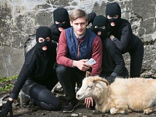 蒙面女忍者 三星S4新广告赤裸挑衅苹果