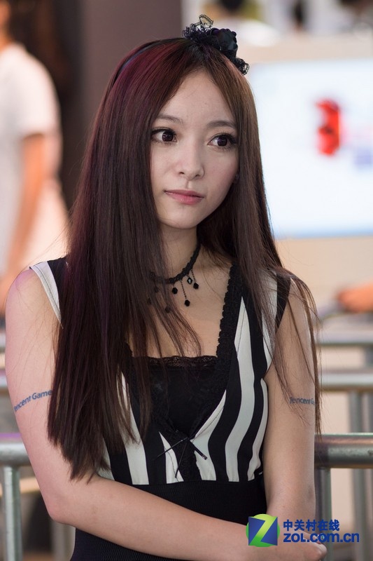 <em>美女集中营</em> Chinajoy<em>养眼</em>大妞抢先看_中关村在