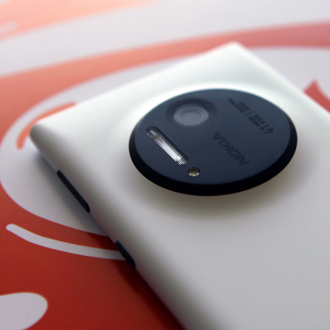 黑\/白\/黄三色诺基亚1020官方高清图赏_诺基亚