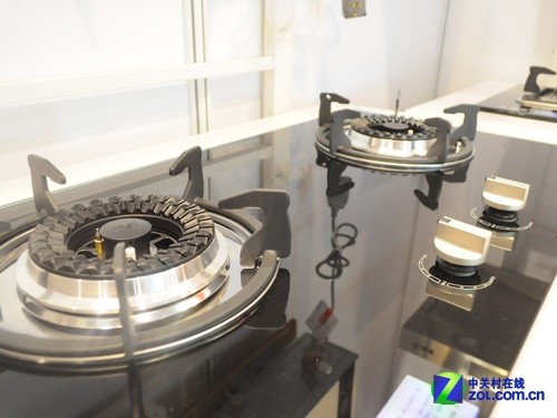 烟灶热水器齐上阵 火王精品厨电亮相_火王燃气
