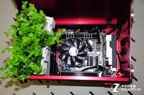 小机箱最强音 提前观赏影驰GTX750刀卡 