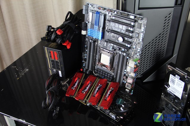 制图工作机 3万元成本+24T硬盘装机图赏