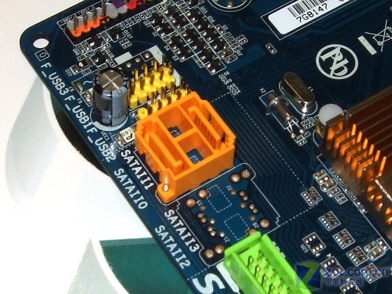 ���Σ�GIGABYTE��GA-M52L-S3(rev.1.0) ��1��