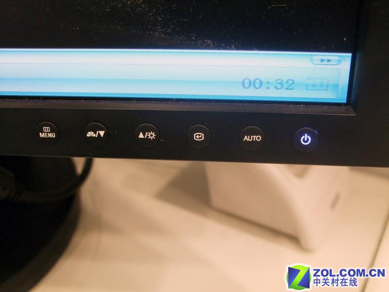 ���ǣ�Samsung��205BWͼƬ���� ��37�� -ZOL�йش����ߵ�37��