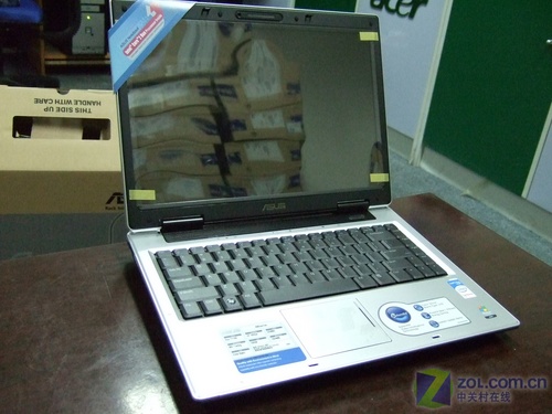 ��˶��ASUS��A8H71E-DRͼƬ���� ��2�� -ZOL�йش����ߵ�2��