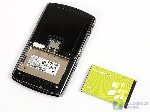 ��ݮ��BlackBerry��8820ͼƬ���� ��67�� -ZOL�йش����ߵ�67��