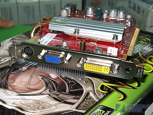 msi΢��΢��NX8600GT-TD256E-OC������ ��1��