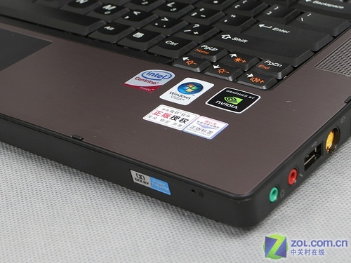 ÿ��һ�ǣ�����IdeaPad����˫�˱�����ͼƬ����,ͼ4-ZOL�йش����ߵ�4��