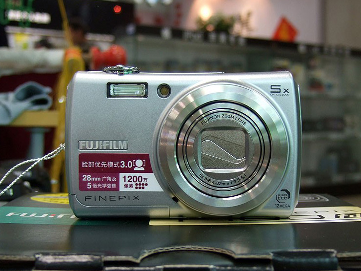 ��ʿ��Fujifilm��F100ͼƬ���� ��25�� -ZOL�йش����ߵ�25��