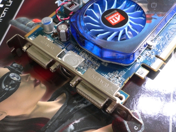 ������Sapphire��ʯHD3650 512M GDDR4�����ͼƬ���� ��17�� -ZOL�йش����ߵ�17��