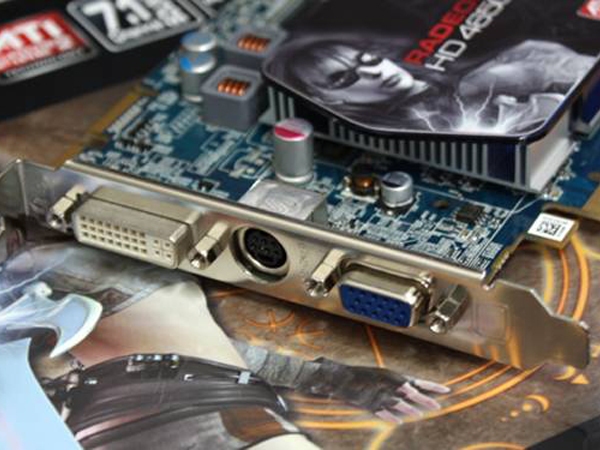 ������Sapphire��ʯHD4650 256M �׽��ͼƬ���� ��3�� -ZOL�йش����ߵ�3��