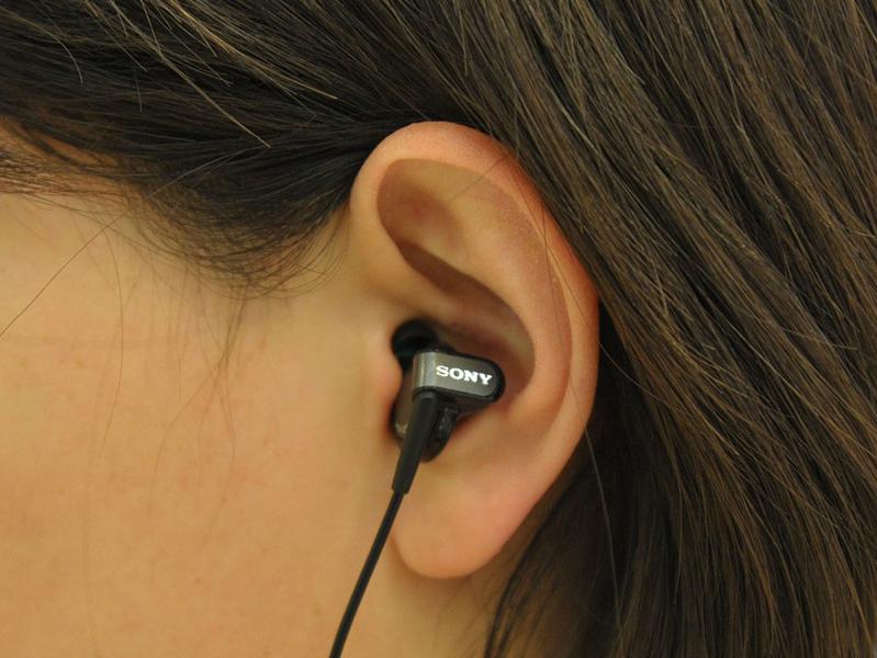 【高清图】索尼(sony)MDR-EX700SL图片 图1