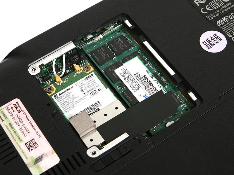 ��˶��ASUS��EeePC 900 XP�ڲ����� ��0��