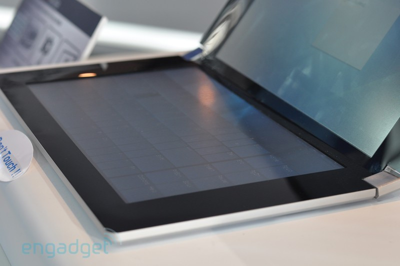 【高清图】华硕双屏幕概念笔记本实机曝光(组