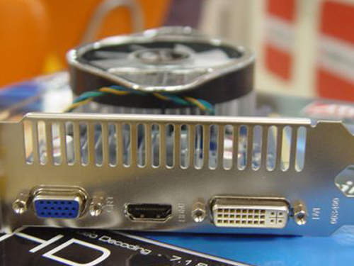 ������Sapphire��HD4830 512M �����2��ͼƬ���� ��3�� -ZOL�йش����ߵ�3��