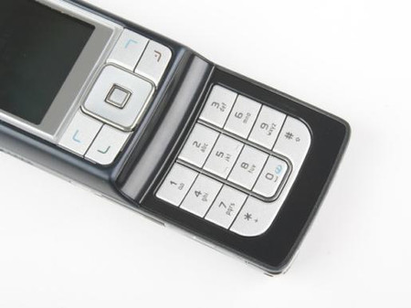 超值从降价开始 诺基亚6270仅售2480元 