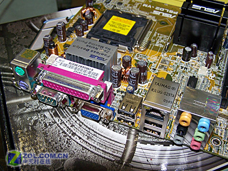 ��˶��ASUS��P5LD2-VMͼƬ���� ��2�� -ZOL�йش����ߵ�2��