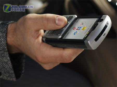 ���ᰮ���ţ�Sony Ericsson��P990iͼƬ���� ��34�� -ZOL�йش����ߵ�34��