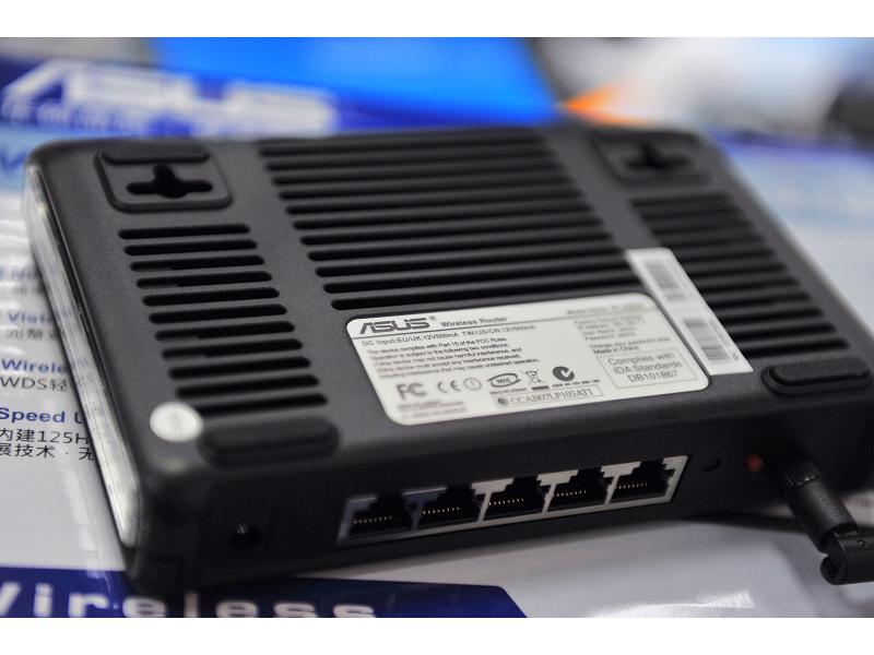 ��˶��ASUS��WL-520gCʵ��ͼ ��1��