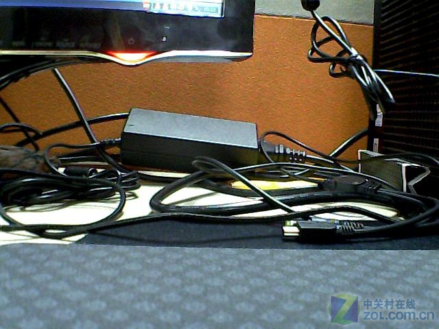 �����QQϲ��V05������棩����ͷ�ײ�ͼƬ����,ͼ12-ZOL�йش����ߵ�12��