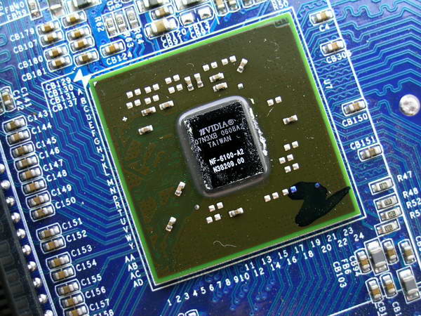 ��֧��DDR2�ڴ� ����C51G��ͦAM2ƽ̨ͼƬ����,ͼ2-ZOL�йش����ߵ�2��