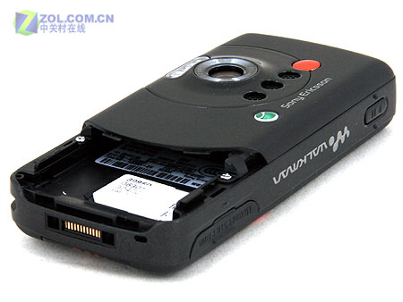 ���ᰮ���ţ�Sony Ericsson��W810cͼƬ���� ��24�� -ZOL�йش����ߵ�24��