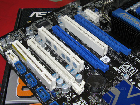  880G EXTREME3 