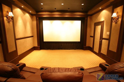 不同环境建影院 投影机应该怎么选?