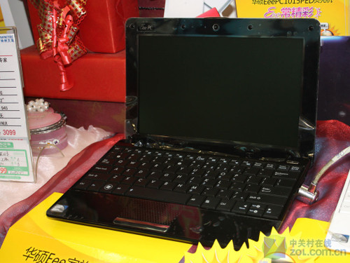 炫彩条纹外观 华硕EeePC 1001PQ亮相 