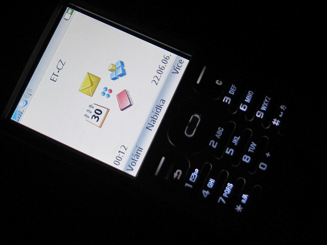 ���ᰮ���ţ�Sony Ericsson��P990iͼƬ���� ��114�� -ZOL�йش����ߵ�114��