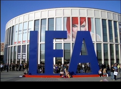 音悦汇W9现身柏林IFA 2010大展 T8-3D同时亮相