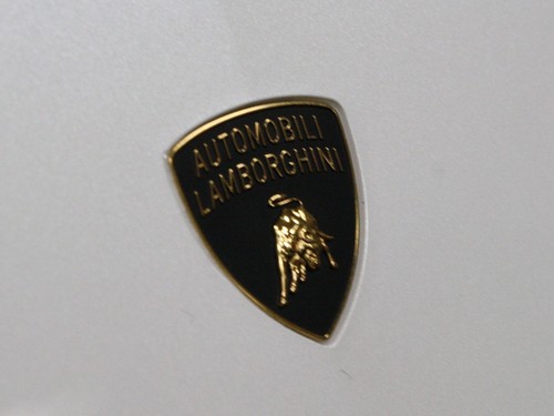 呼啸而来 华硕兰博基尼新本惊现卖场_华硕 Ee