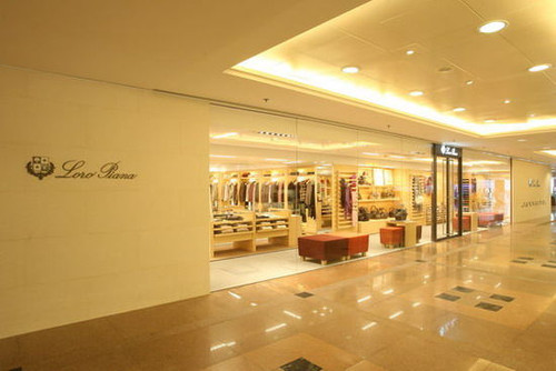 现在出发去香港扫货 汇率走低香港购物更便宜