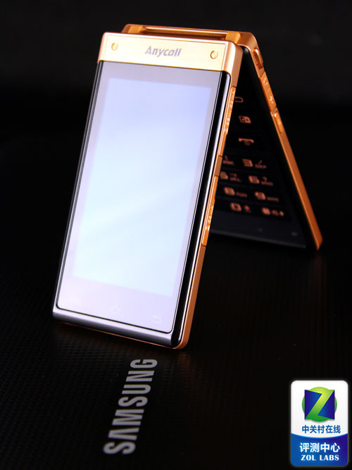 Android2.2双触控屏 三星W899静态评测