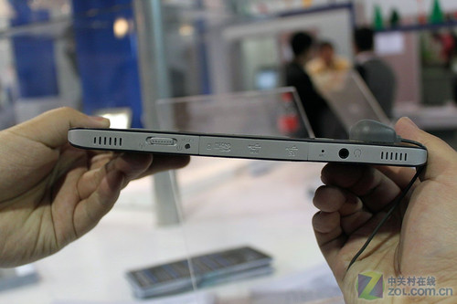 CES2011������ȫ���׿��ɫ��ֽ�����࣡ 