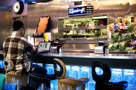 至轻！至薄！ HP 12寸商用本火热上市 