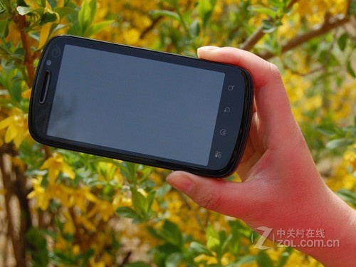 送5380元话费 摩托罗拉XT882今促销中_摩托罗