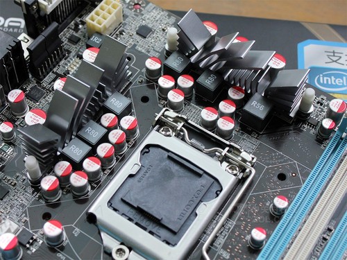 ֧��USB3.0 ����H61Uħ�̰����570Ԫ 