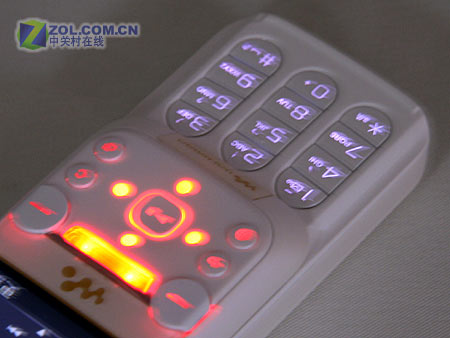 ���ᰮ���ţ�Sony Ericsson��W850iͼƬ���� ��76�� -ZOL�йش����ߵ�76��