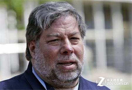 苹果联合创始人沃兹尼亚克哀悼乔布斯