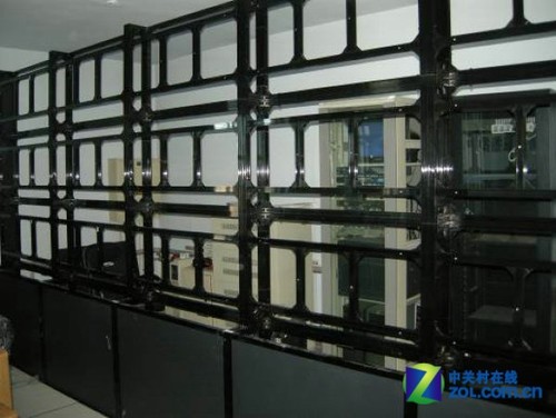 3×5拼接 清投46吋液晶助力丰宁公安局_紫光