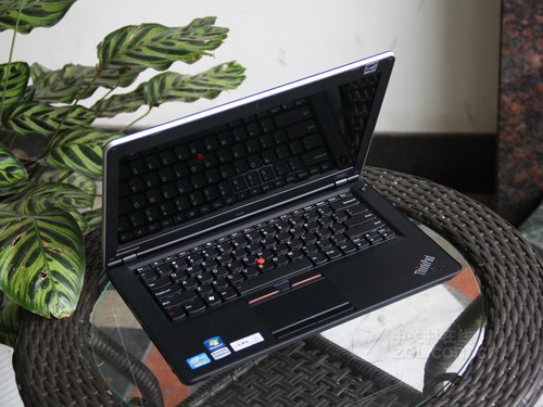 成熟内敛商务本色 ThinkPad E420促销 