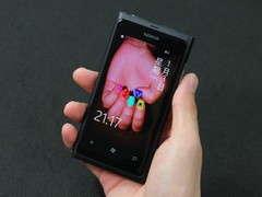 800万WP7旗舰 诺基亚800售价再次探底 